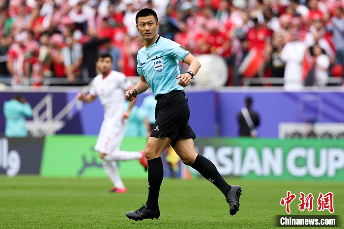 傅明获准执法日本顶级职业联赛，成为中日裁判