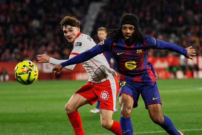 英超三豪门争抢巴萨后防核心孔德，巴萨或以8